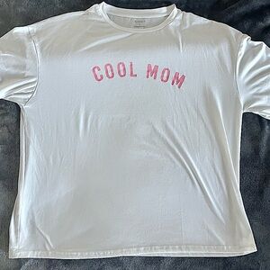 Cool Mom Tee Sz L Excellent condition
